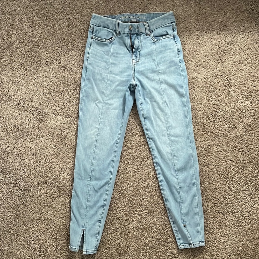 Light Wash American Eagle Curvy High Rise Jegging